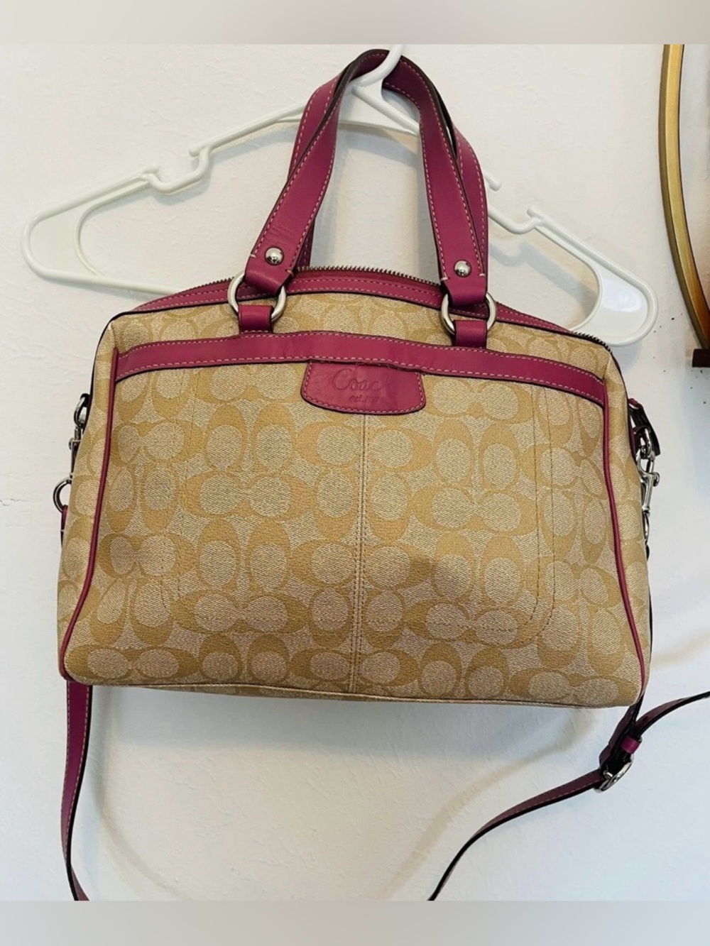 Coach Beige Signature Canvas Satchel with Pink Trim
New w/o tags - Picture 2 of 2